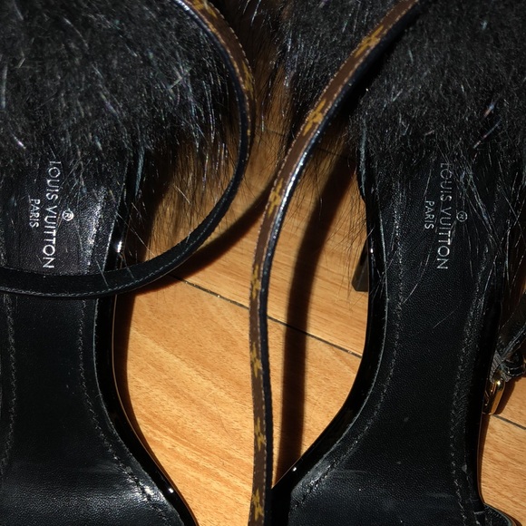Louis Vuitton Call Back Heel Sandal Fur Trim - Picture 3 of 10